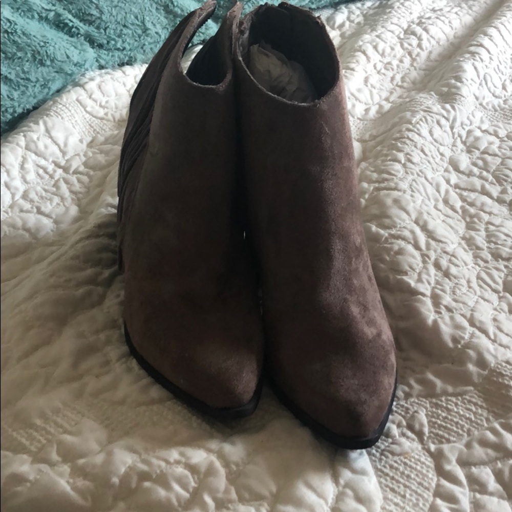 Women’s booties
